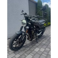 HUSQVARNA 250 Svartpilen 2020